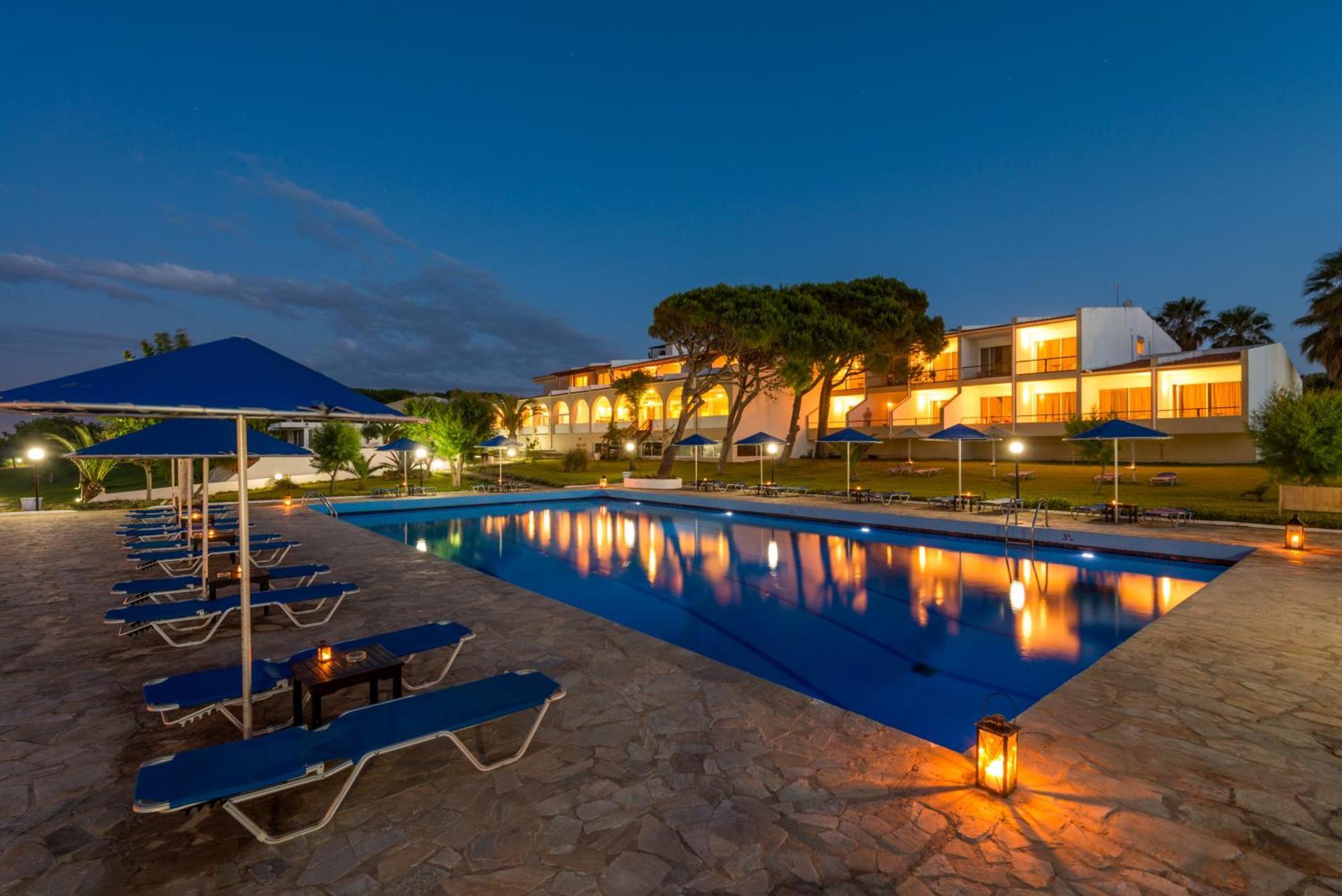 Hotel Pavlina Beach Niforeika Esterno foto