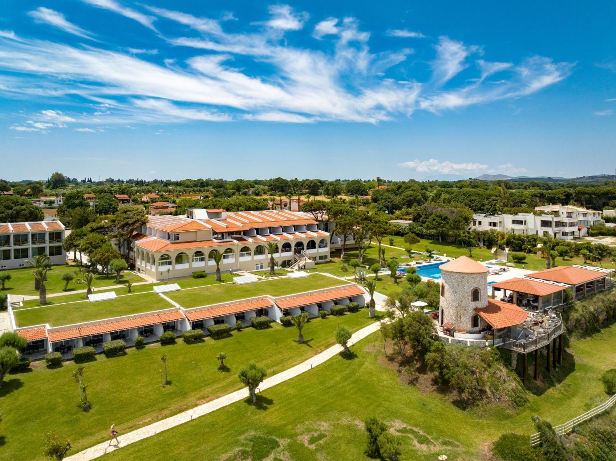 Hotel Pavlina Beach Niforeika Esterno foto