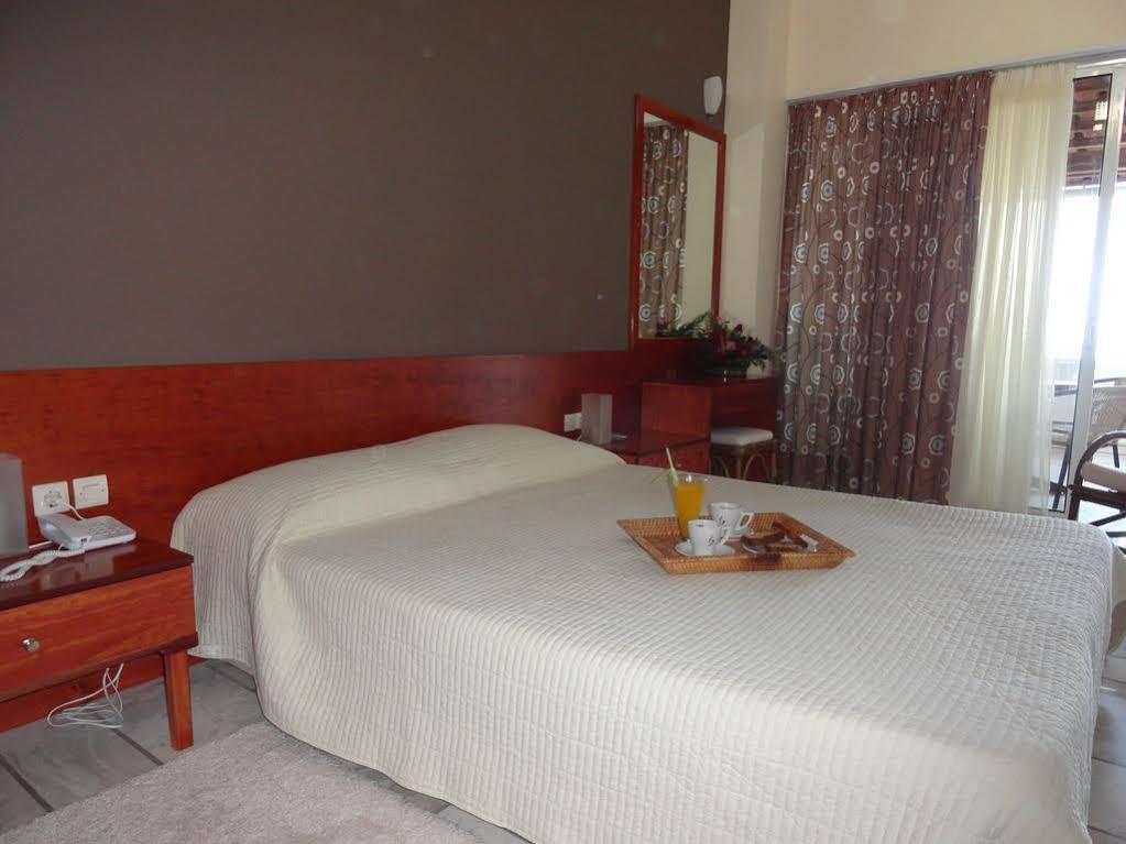 Hotel Pavlina Beach Niforeika Esterno foto